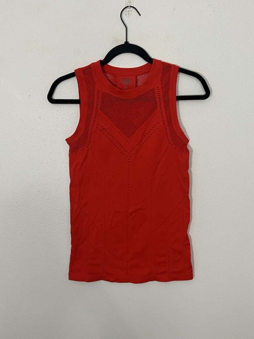 Athleta Seamless Oxygen Tank Bright Red Size Small Perforated Mesh